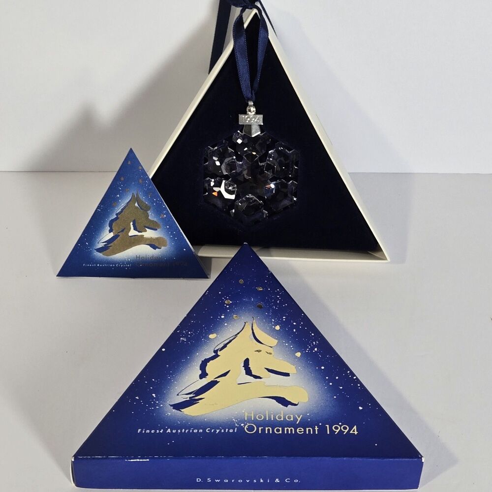 ​1994 Swarovski Crystal Annual Edition Holiday Snowflake Ornament w/ Box